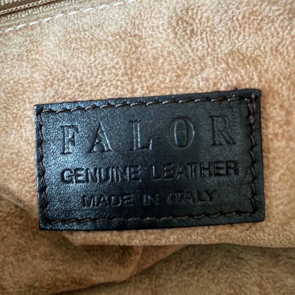 Falor, leather embossed purse. - Picture 6 of 8